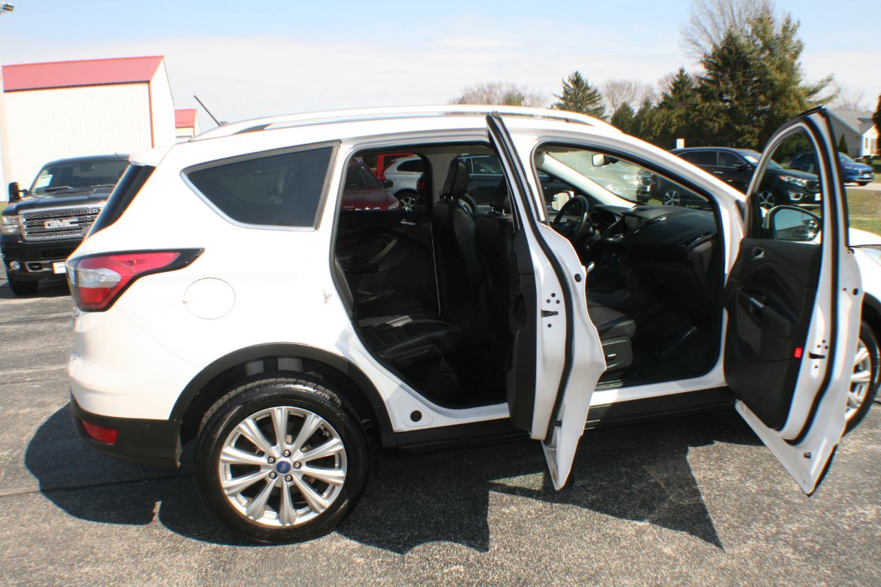 Ford Escape Titanium 4WD 2018