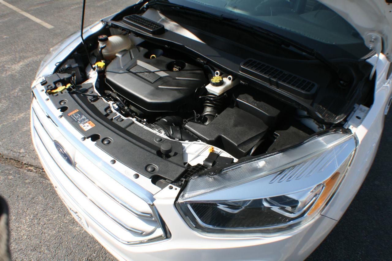 Ford Escape Titanium 4WD 2018