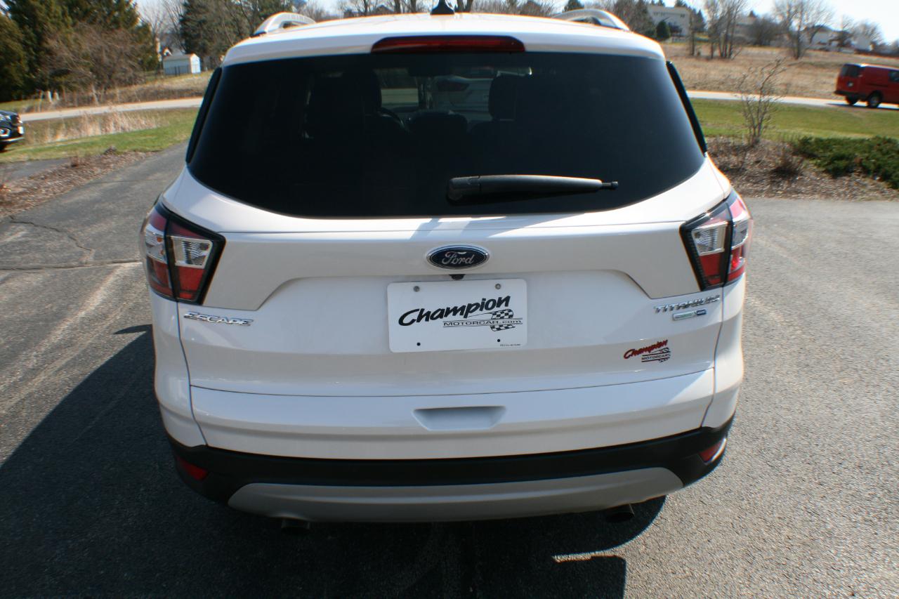 Ford Escape Titanium 4WD 2018