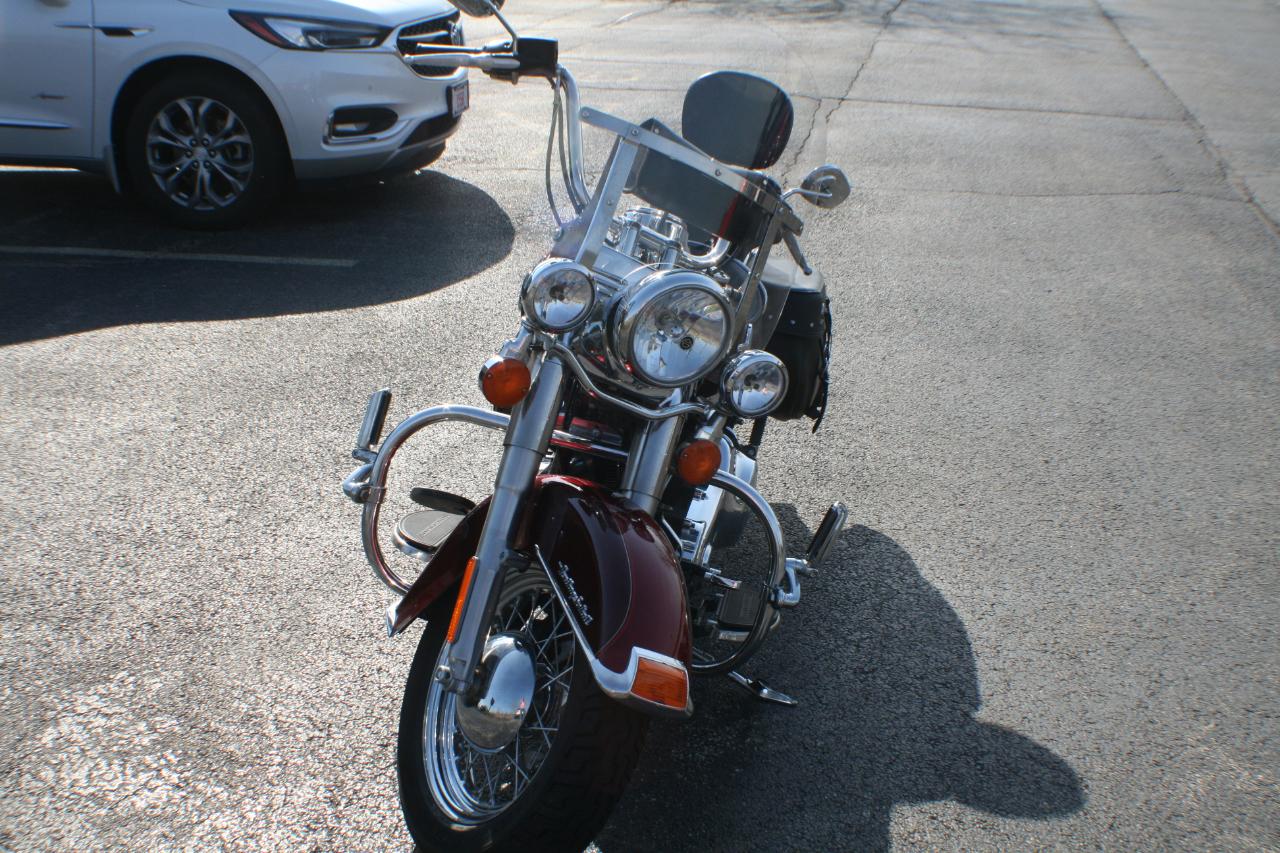 Harley-Davidson FLSTC103  2017