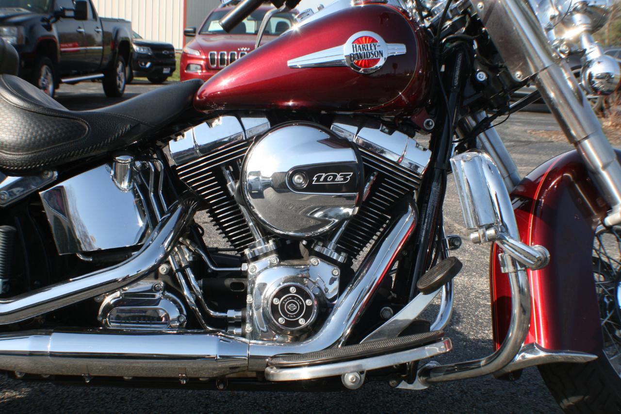 Harley-Davidson FLSTC103  2017