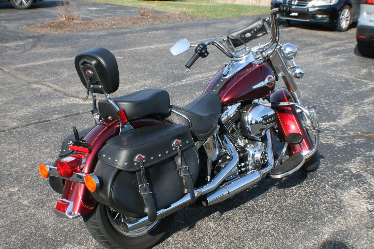 Harley-Davidson FLSTC103  2017