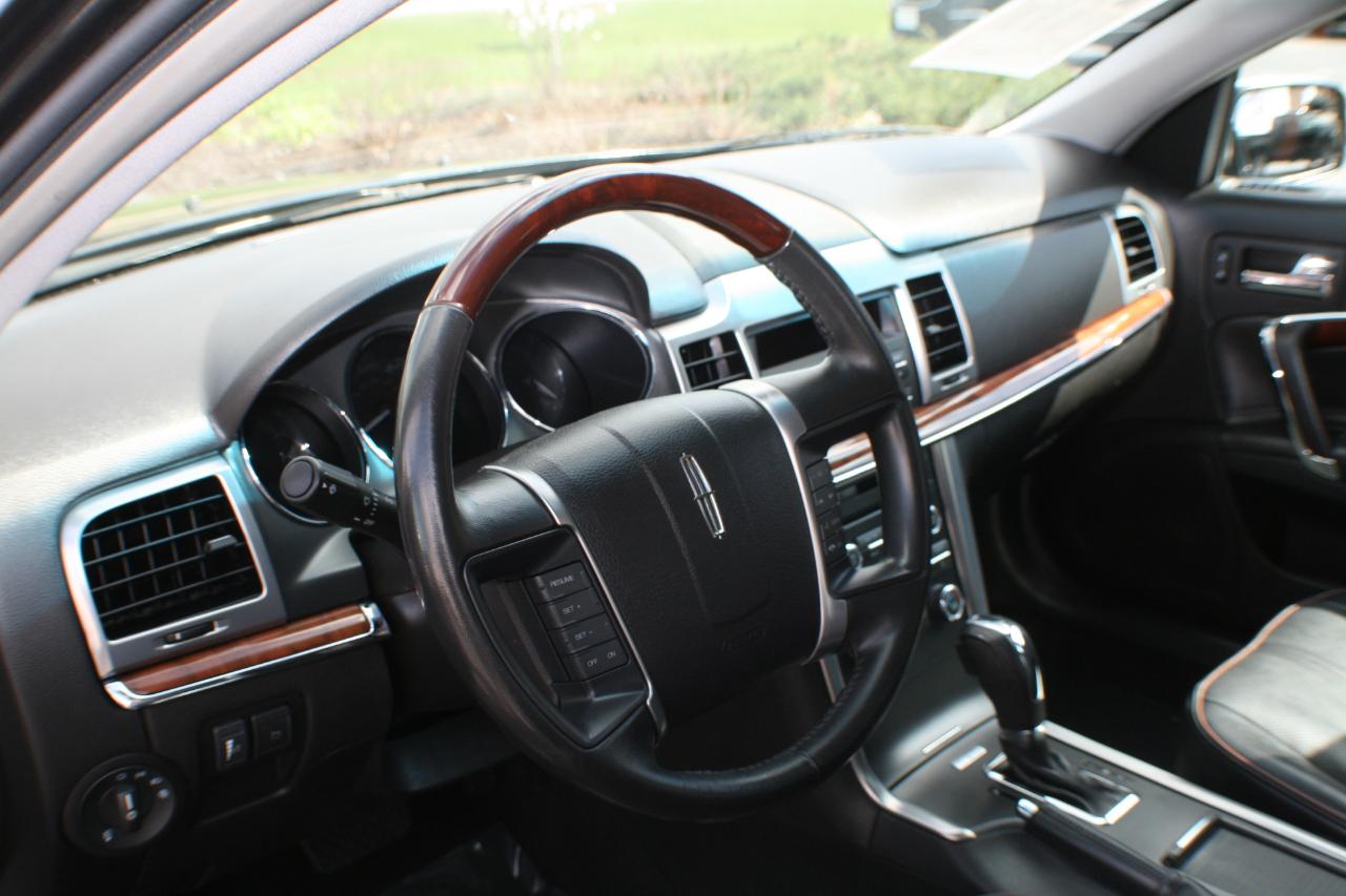 Lincoln MKZ FWD 2012