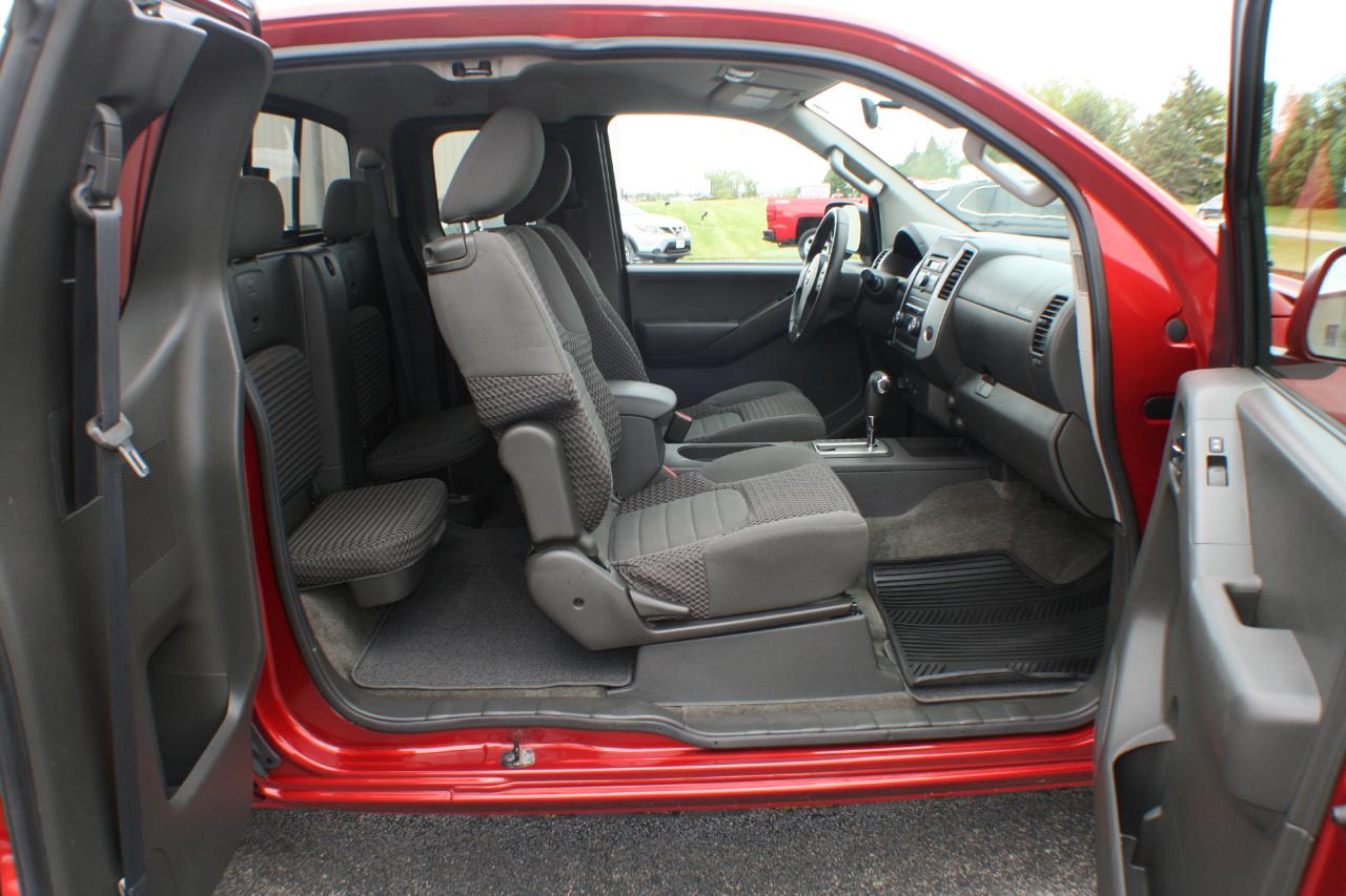 Nissan Frontier SV V6 King Cab 4WD 2012