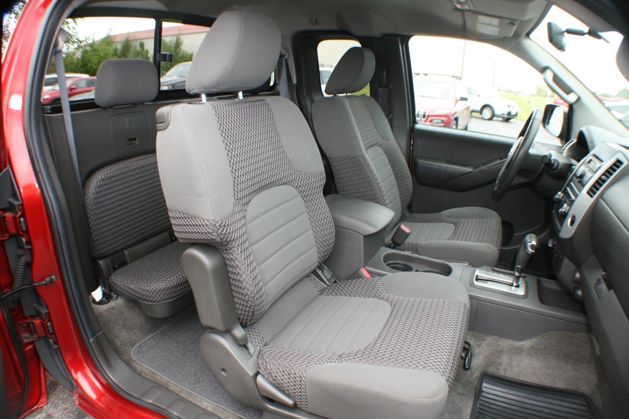 Nissan Frontier SV V6 King Cab 4WD 2012