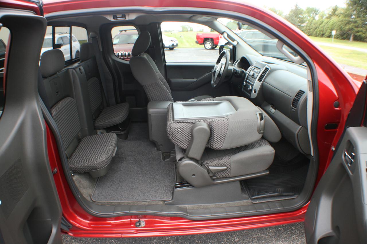 Nissan Frontier SV V6 King Cab 4WD 2012