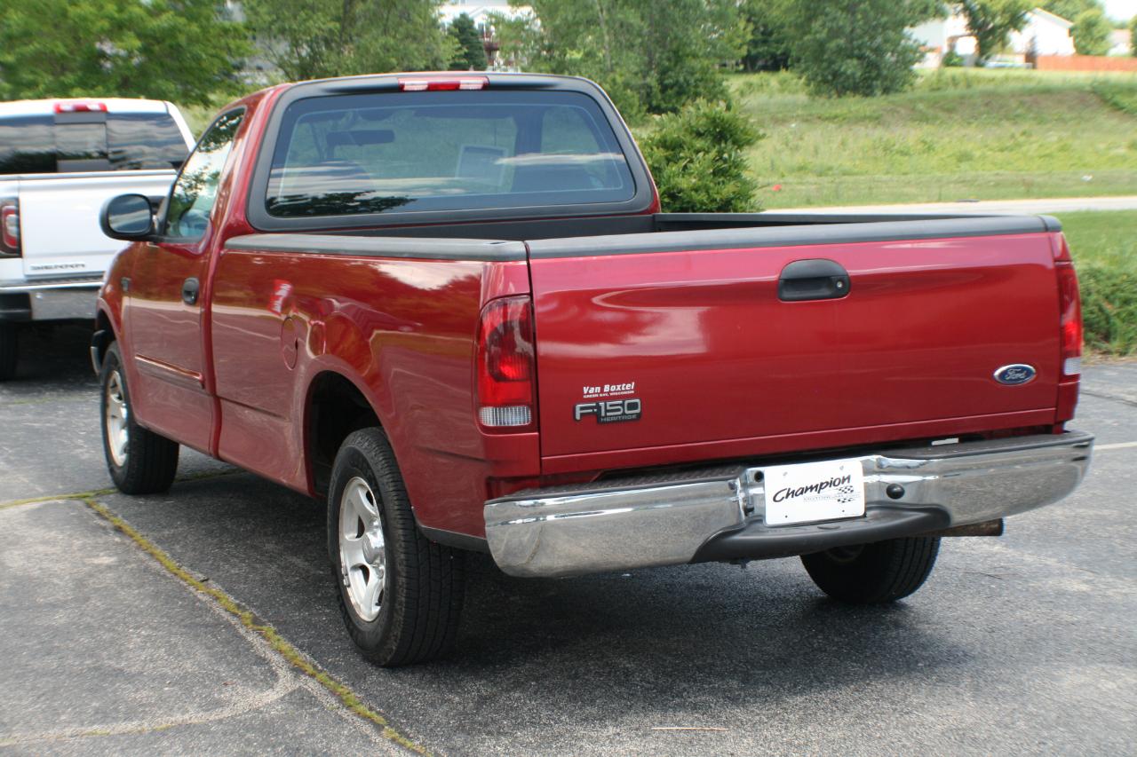 Ford F-150 Heritage XLT Long Bed 2WD 2004