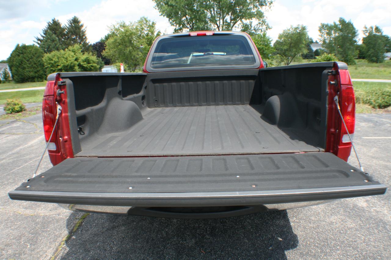 Ford F-150 Heritage XLT Long Bed 2WD 2004