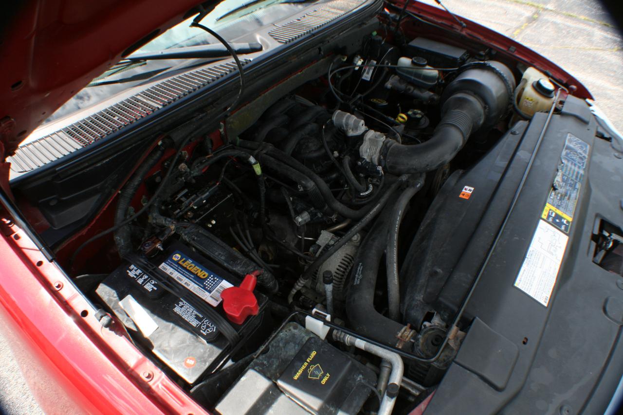 Ford F-150 Heritage XLT Long Bed 2WD 2004