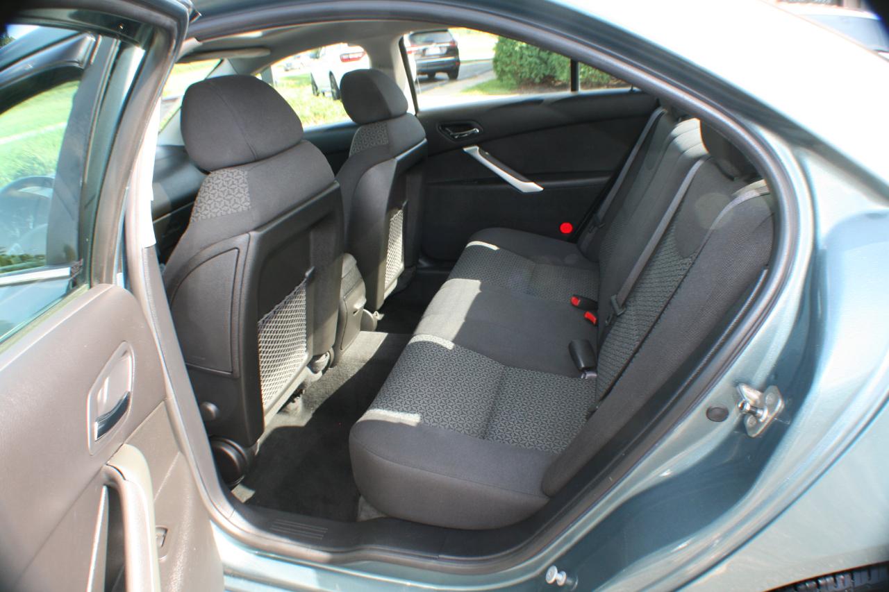2009 Pontiac G6 G6 - Photo 25