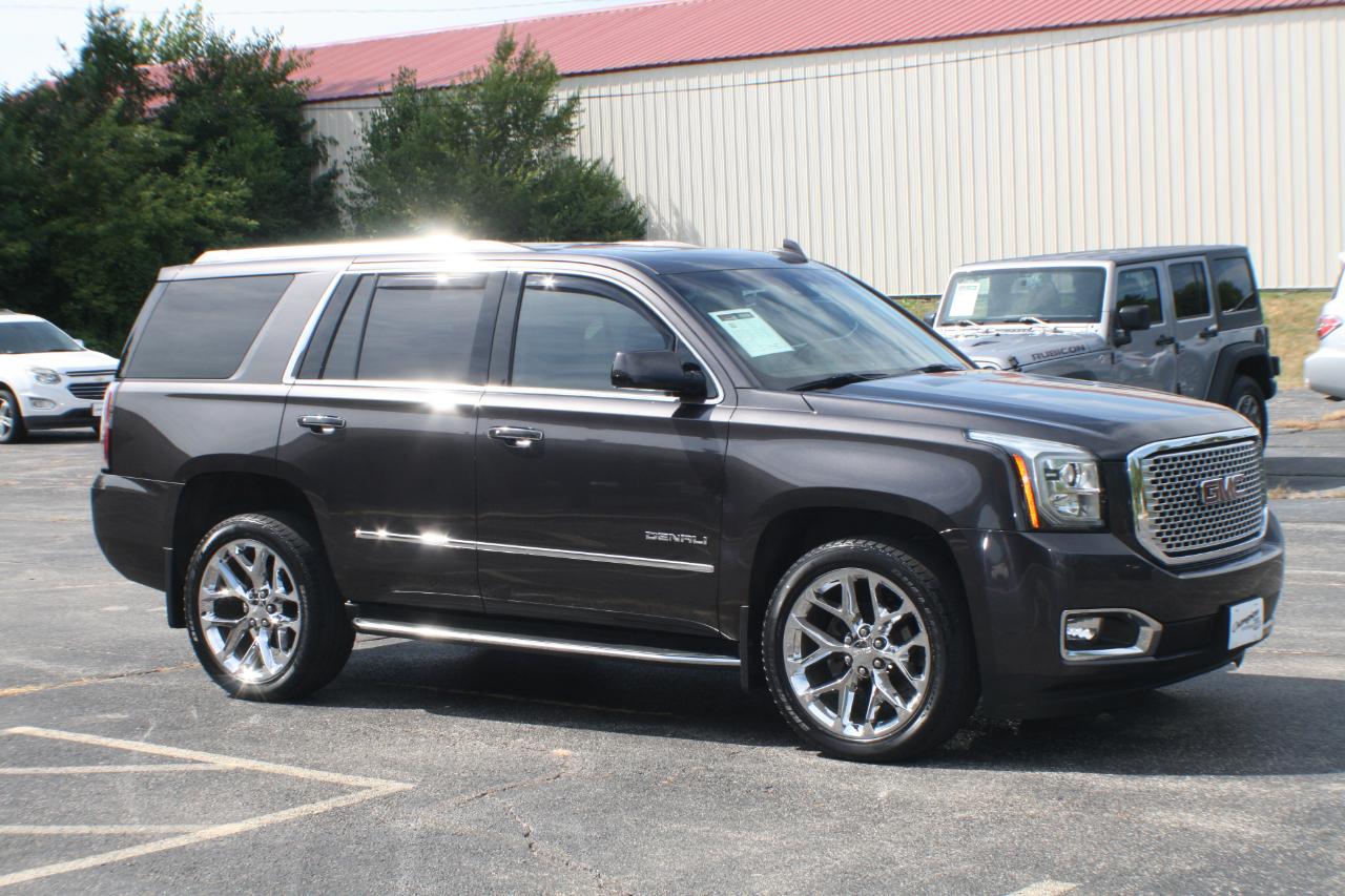 GMC Yukon Denali 4WD 2017