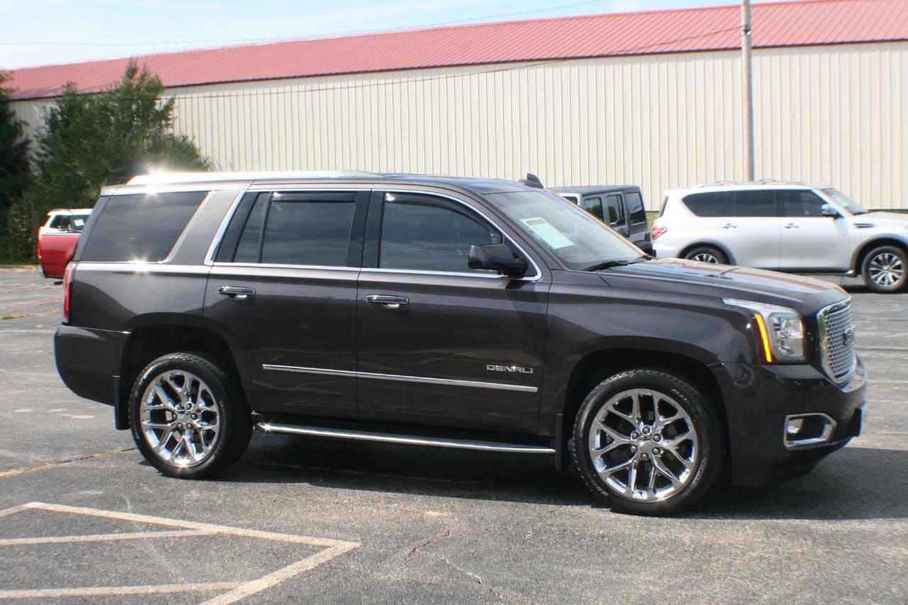 GMC Yukon Denali 4WD 2017