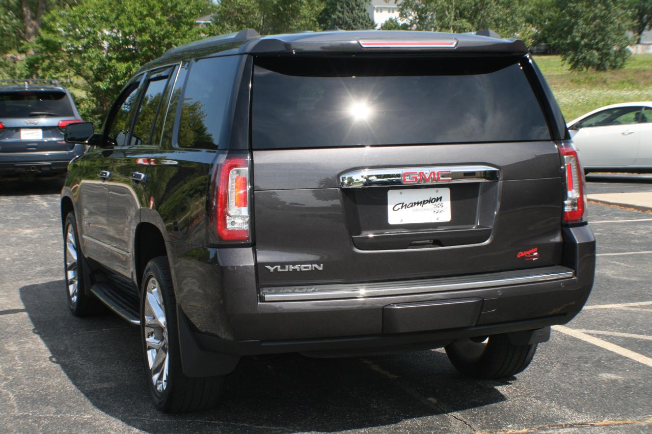 GMC Yukon Denali 4WD 2017