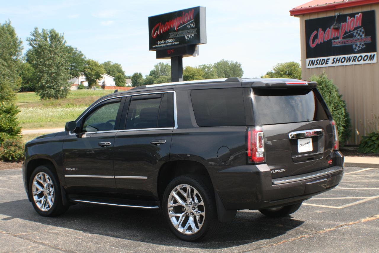 GMC Yukon Denali 4WD 2017