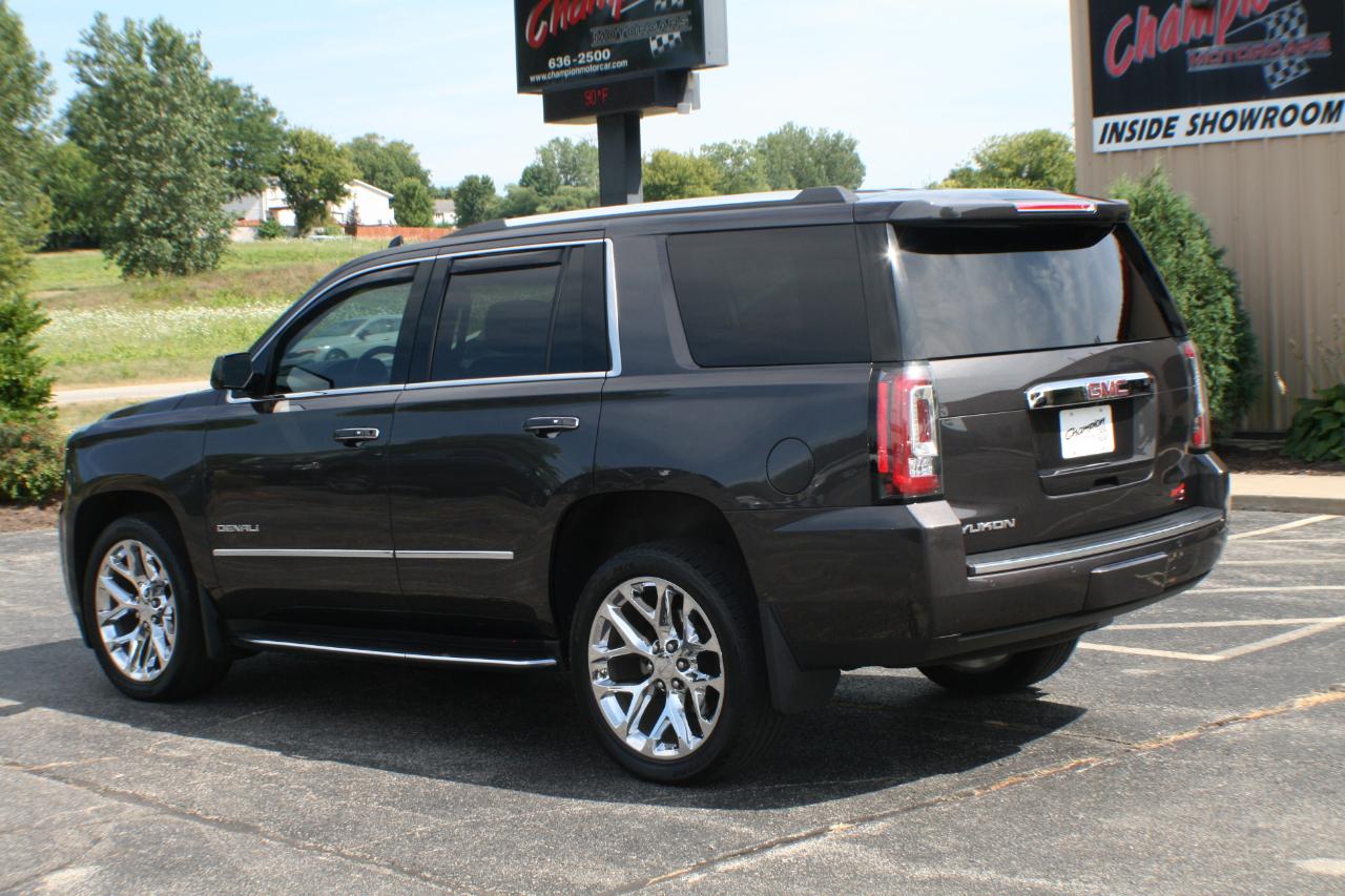 GMC Yukon Denali 4WD 2017