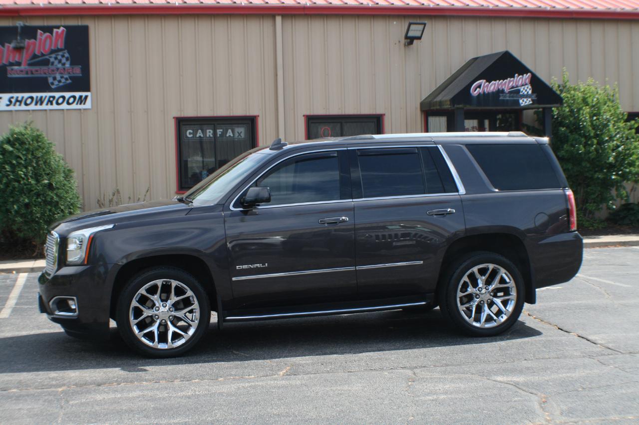 GMC Yukon Denali 4WD 2017