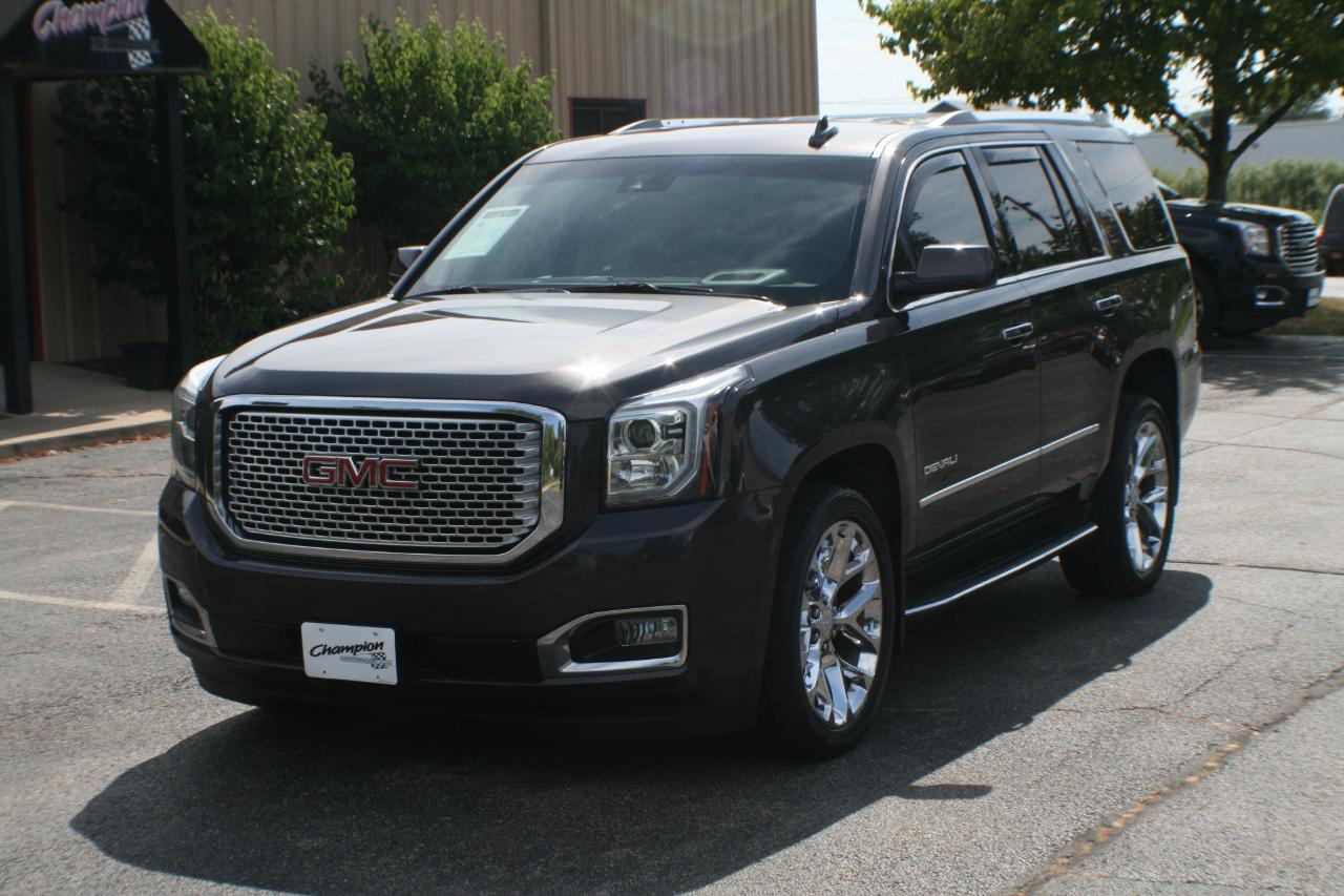 GMC Yukon Denali 4WD 2017