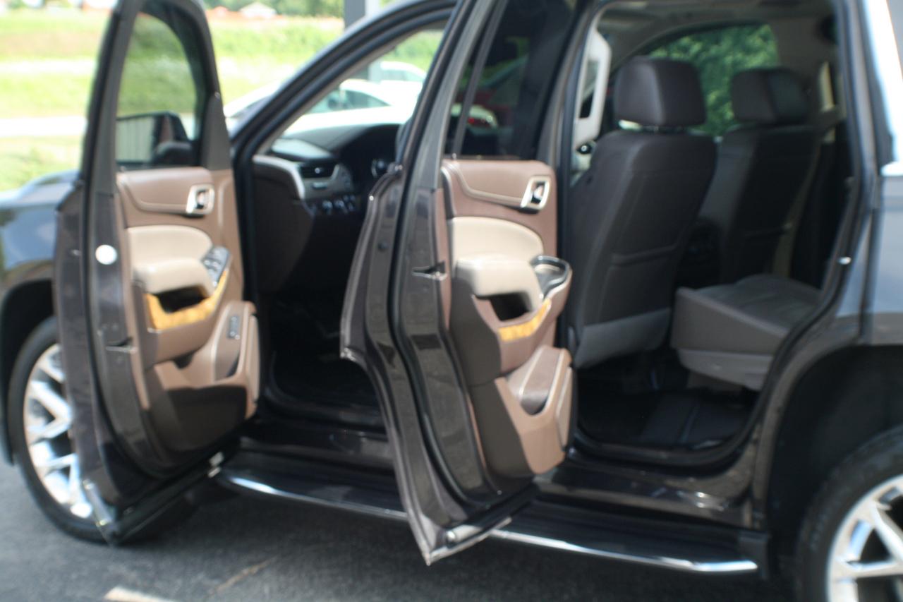 GMC Yukon Denali 4WD 2017