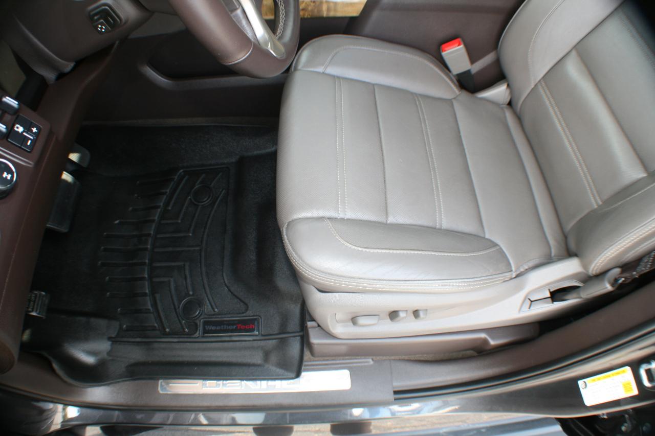 GMC Yukon Denali 4WD 2017