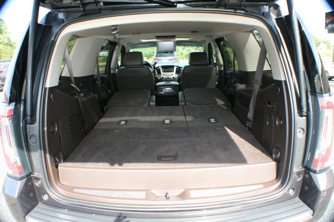 GMC Yukon Denali 4WD 2017