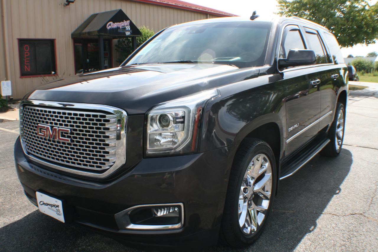 GMC Yukon Denali 4WD 2017
