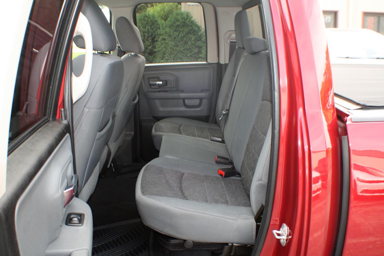 RAM 1500 4WD Quad Cab 140.5" Big Horn 2013