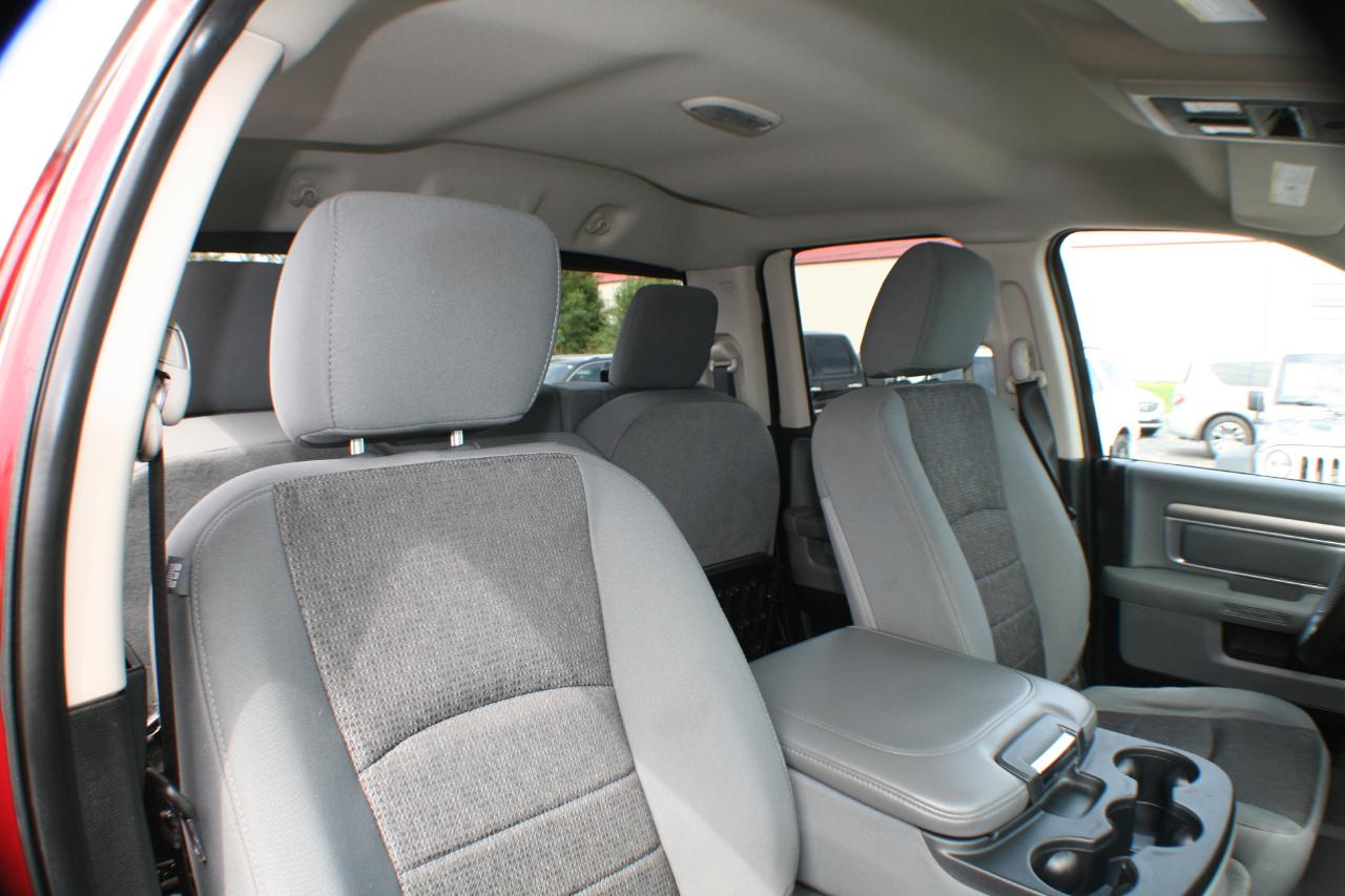 RAM 1500 4WD Quad Cab 140.5" Big Horn 2013