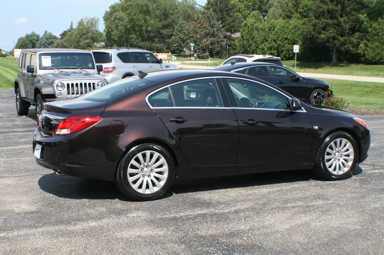Buick Regal CXL Turbo - 2XT 2011