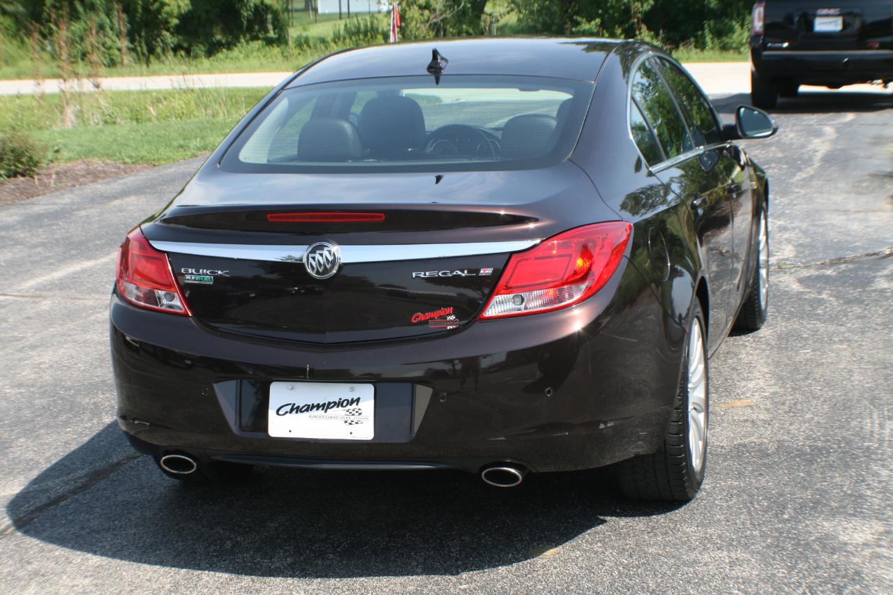 Buick Regal CXL Turbo - 2XT 2011