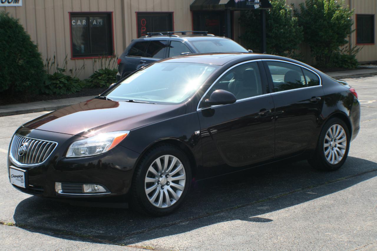 Buick Regal CXL Turbo - 2XT 2011