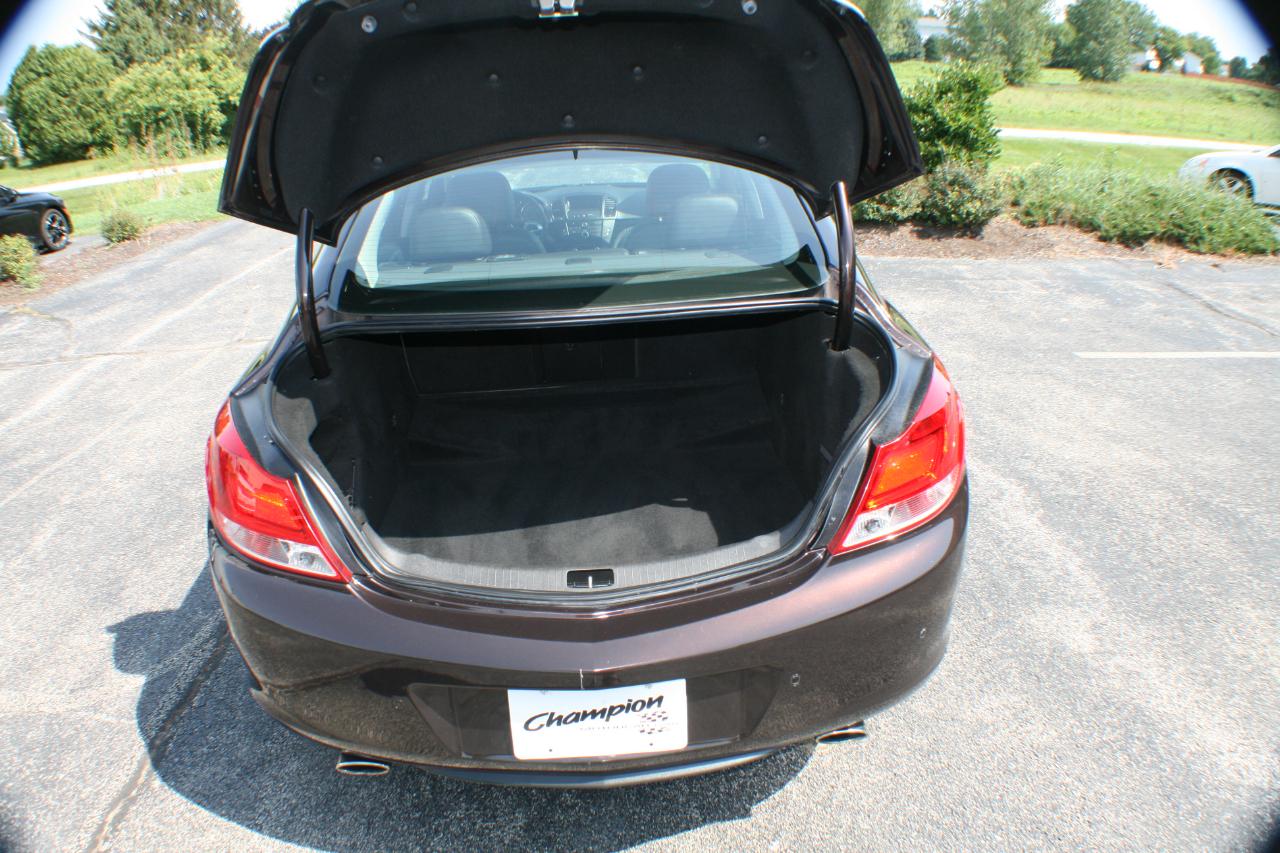 Buick Regal CXL Turbo - 2XT 2011