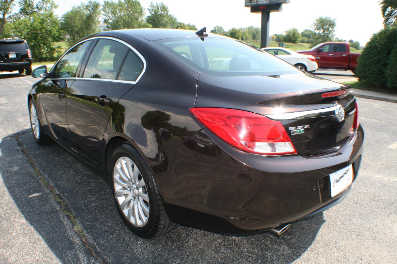 Buick Regal CXL Turbo - 2XT 2011