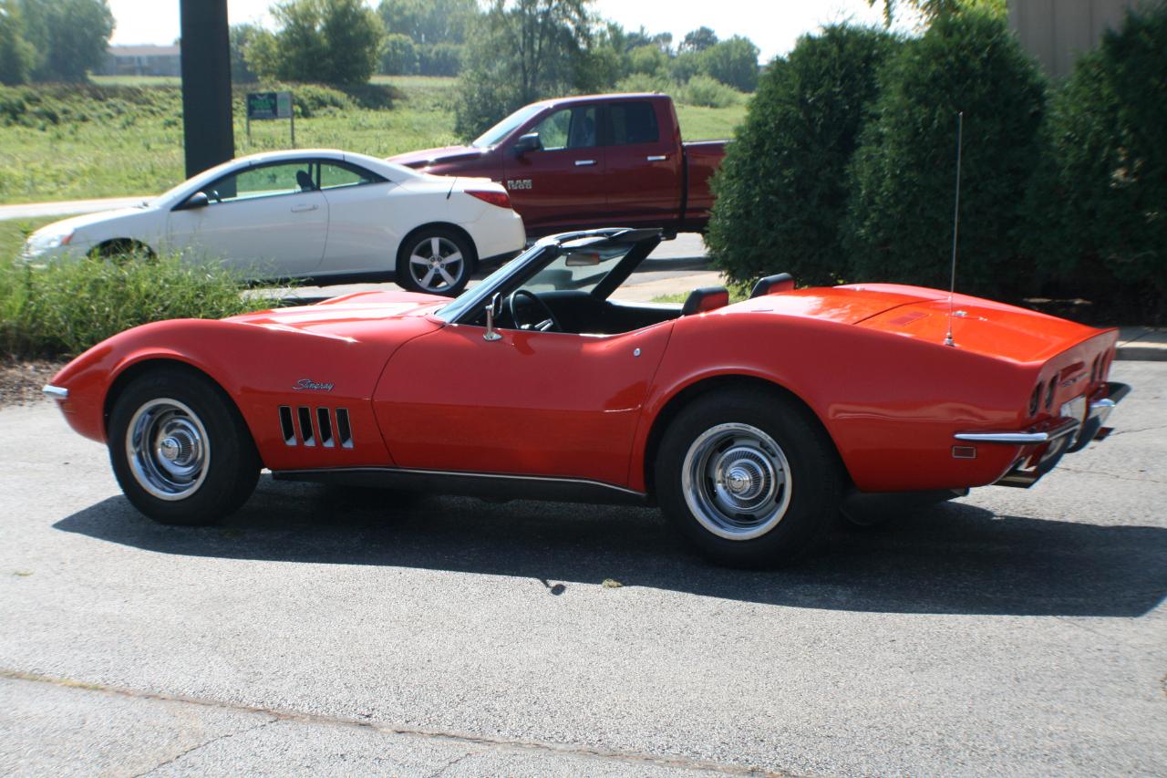 Chevrolet Corvette 1LT 2D Convertible 1969