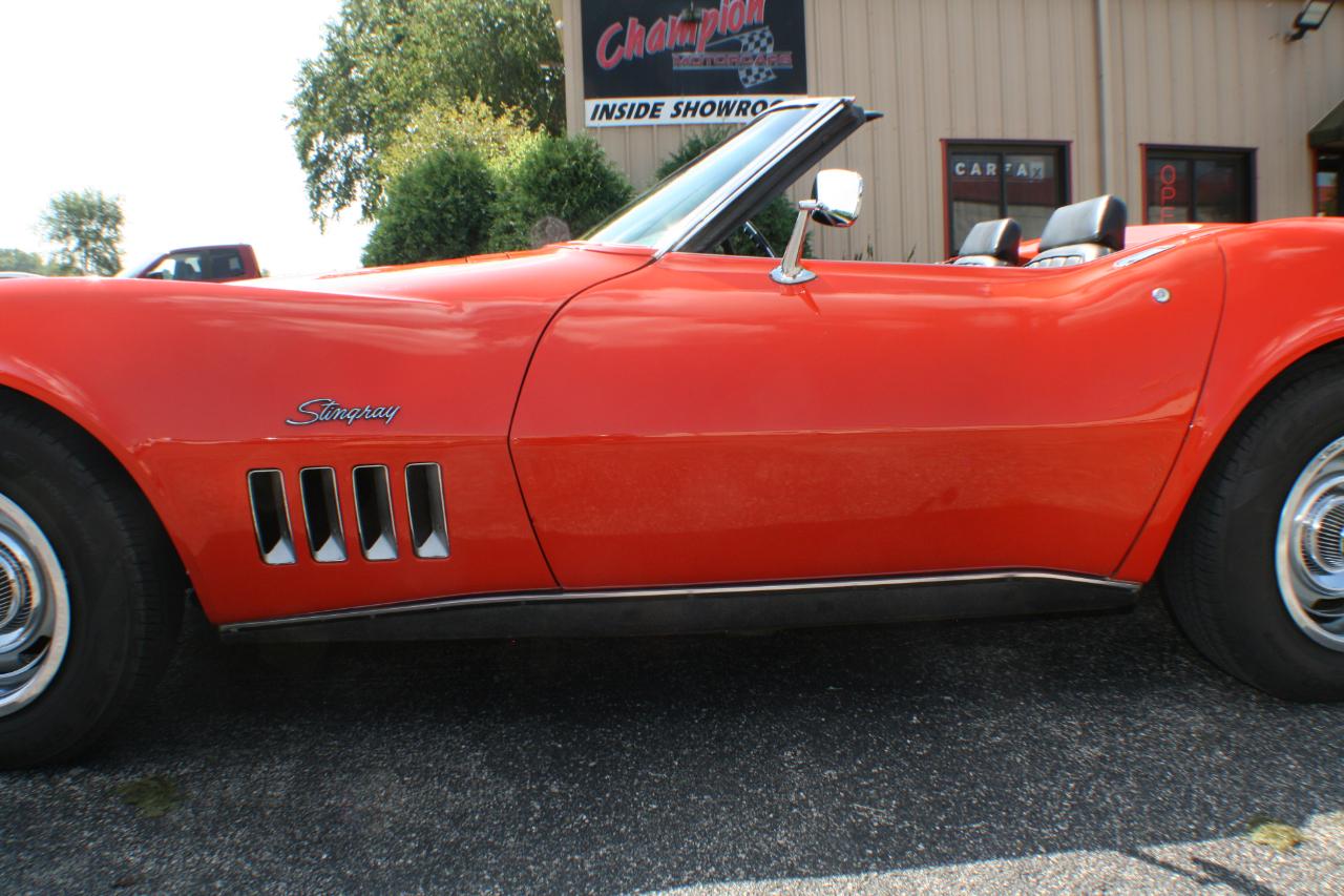 Chevrolet Corvette 1LT 2D Convertible 1969