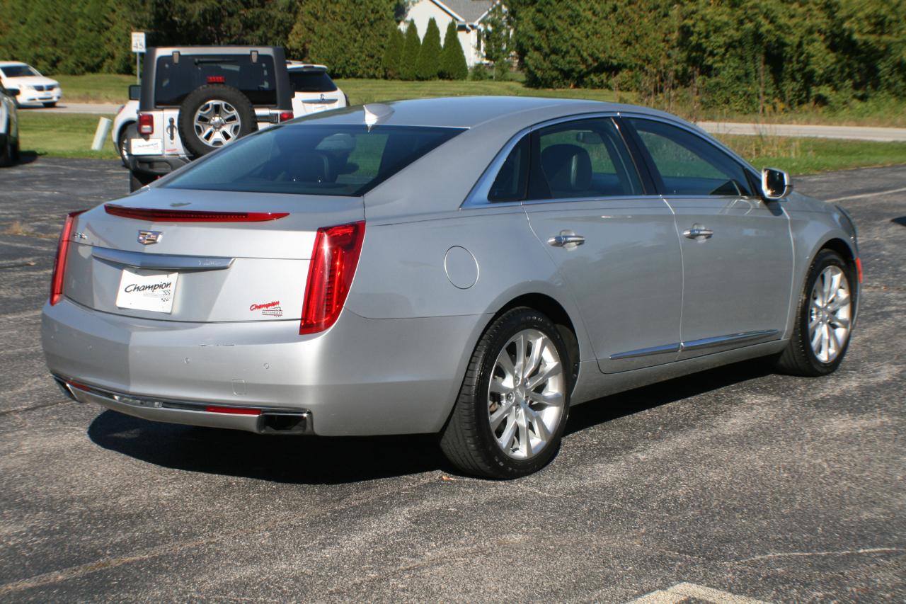 Cadillac XTS Luxury AWD 2016