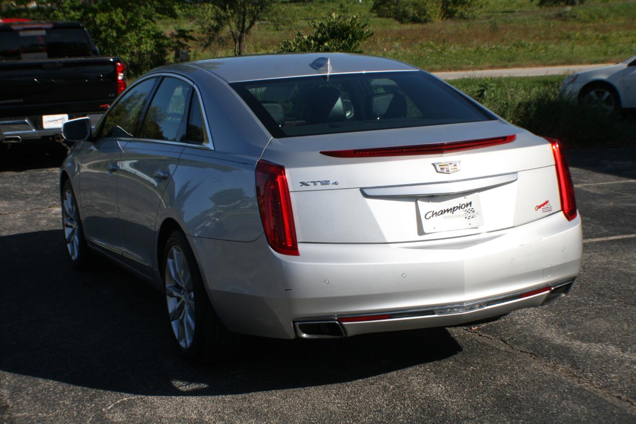 Cadillac XTS Luxury AWD 2016