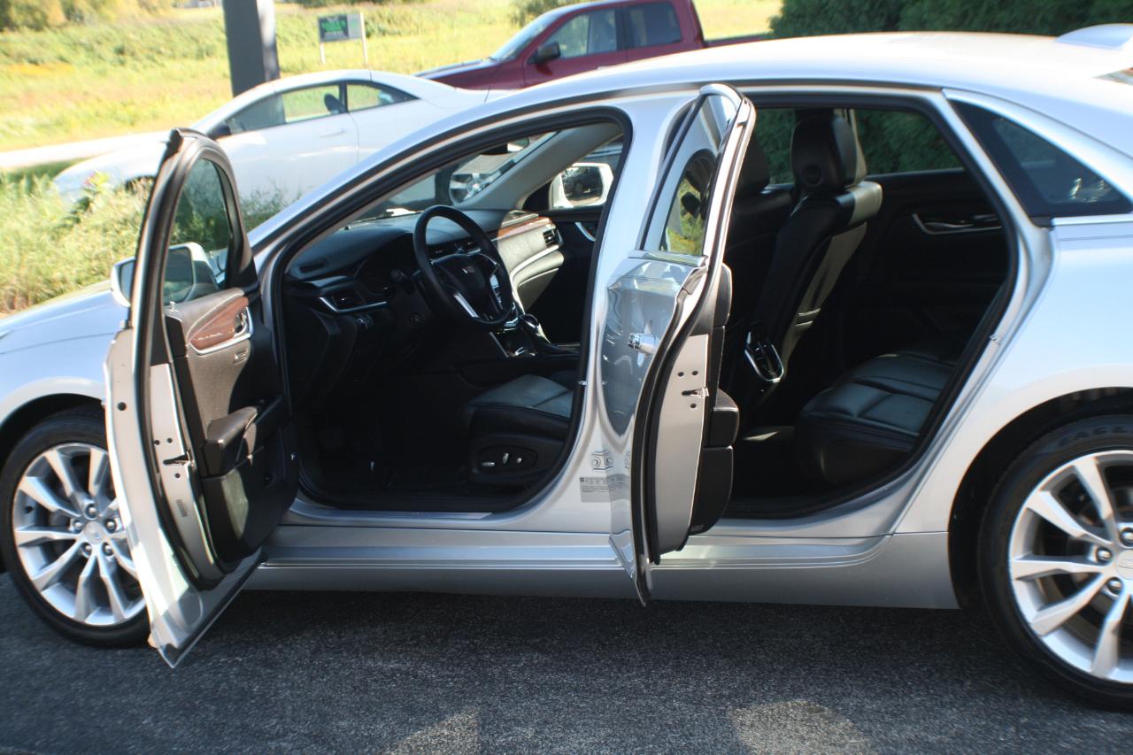 Cadillac XTS Luxury AWD 2016