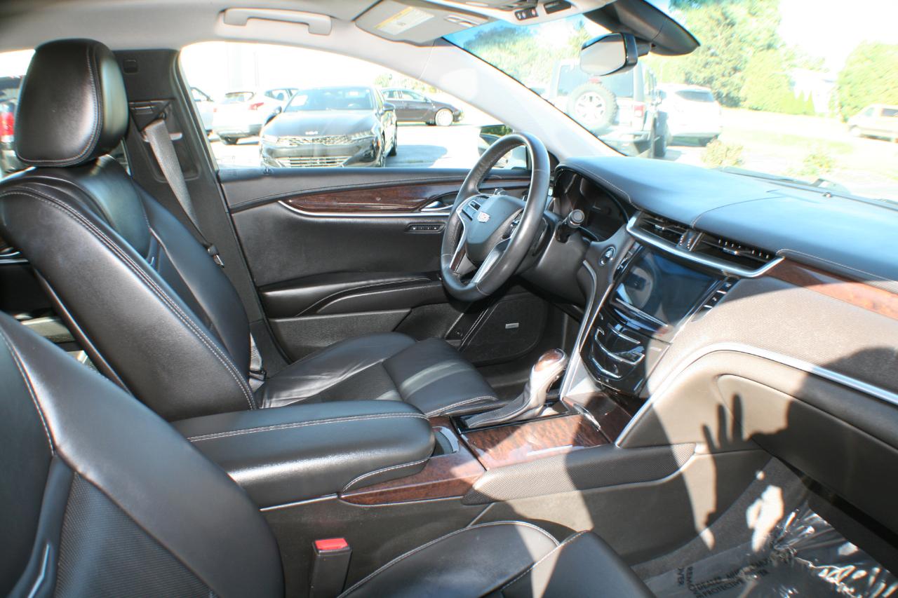 Cadillac XTS Luxury AWD 2016