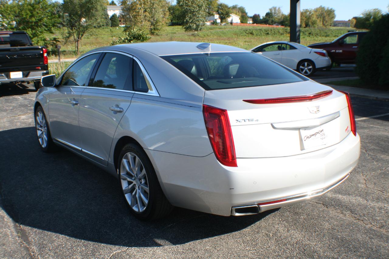 Cadillac XTS Luxury AWD 2016