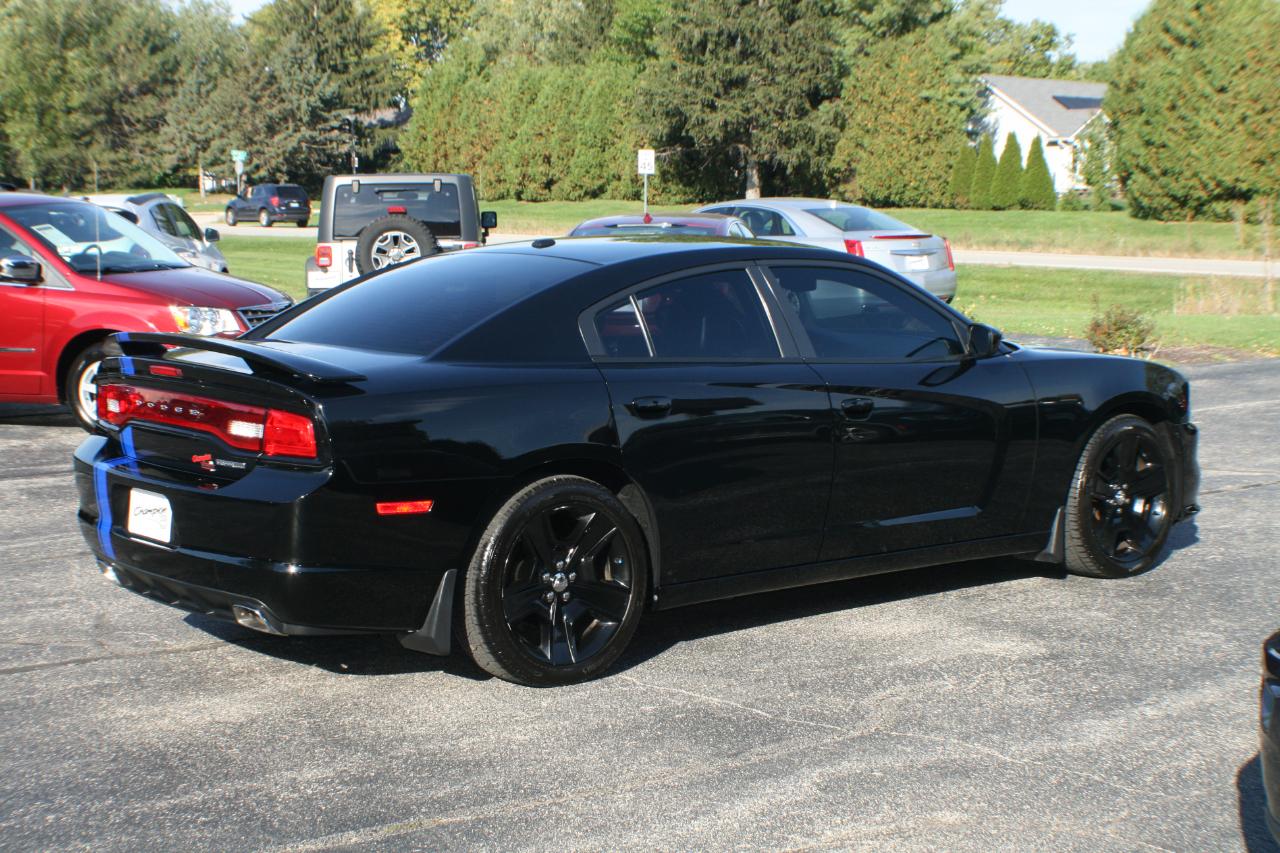 Dodge Charger  2011