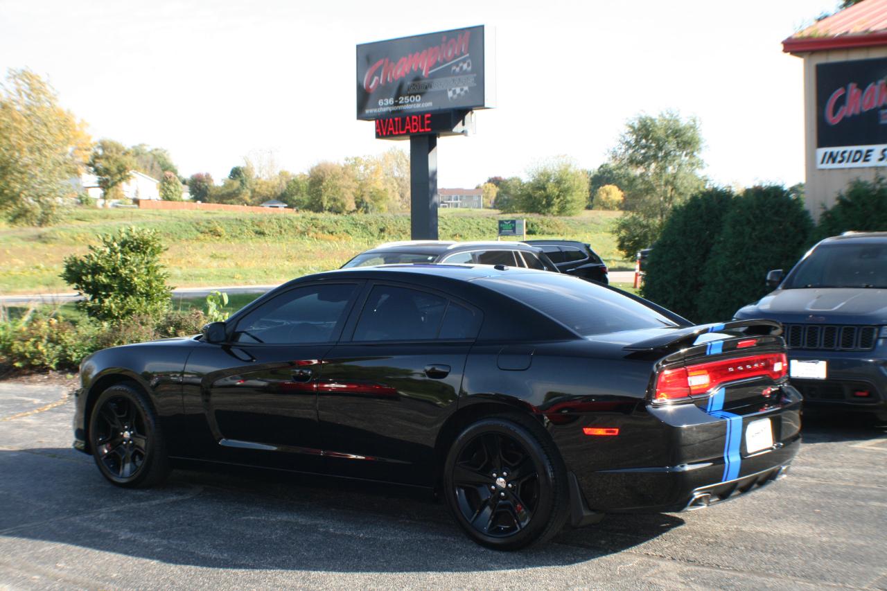 Dodge Charger  2011