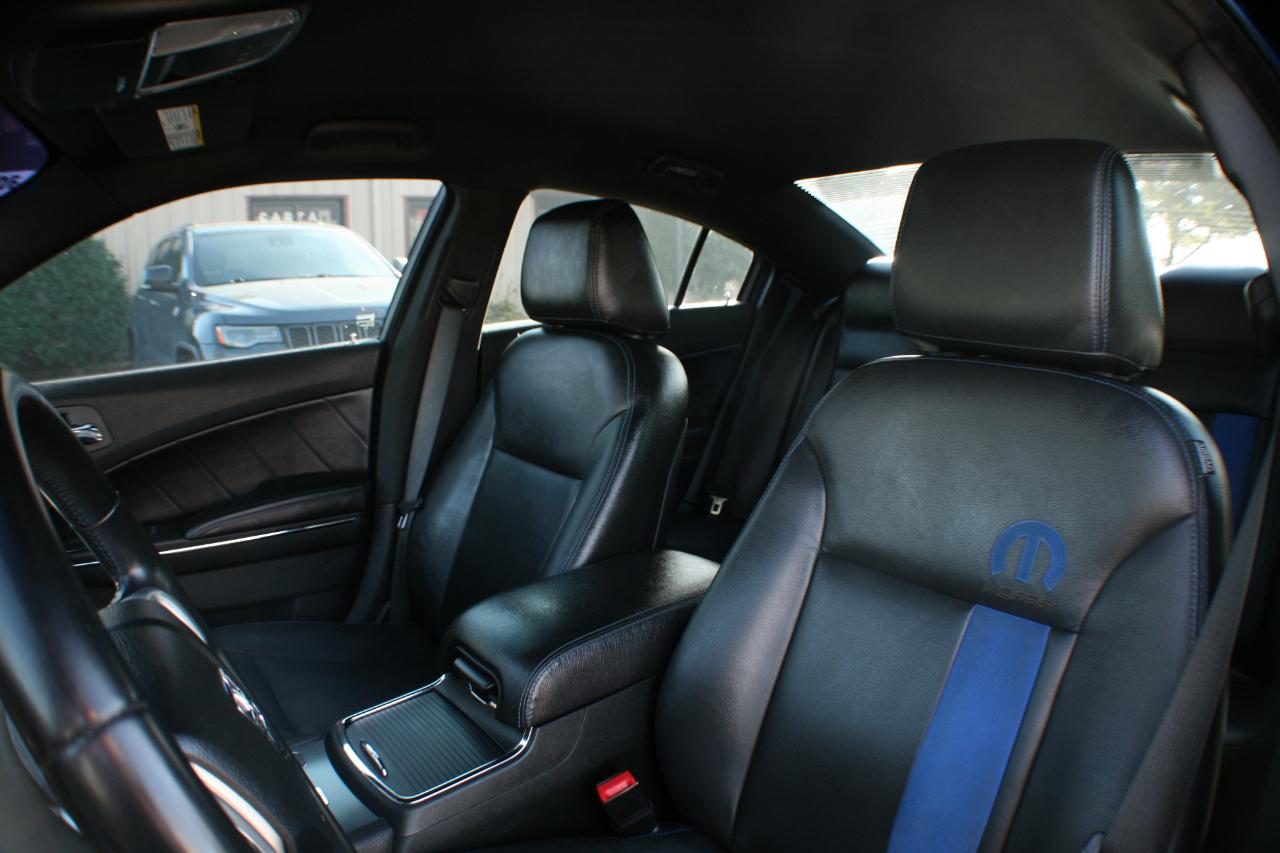 Dodge Charger  2011
