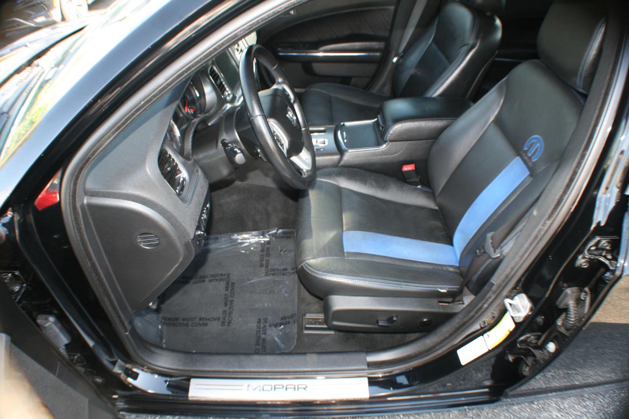 Dodge Charger  2011