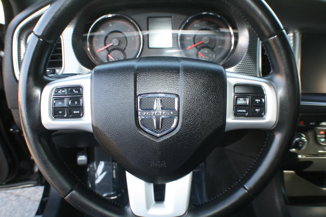 Dodge Charger  2011