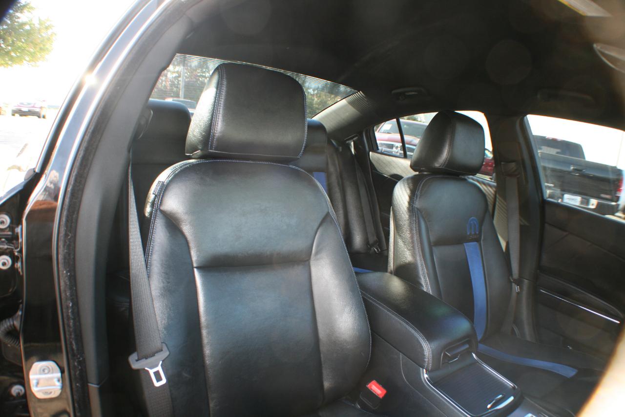 Dodge Charger  2011