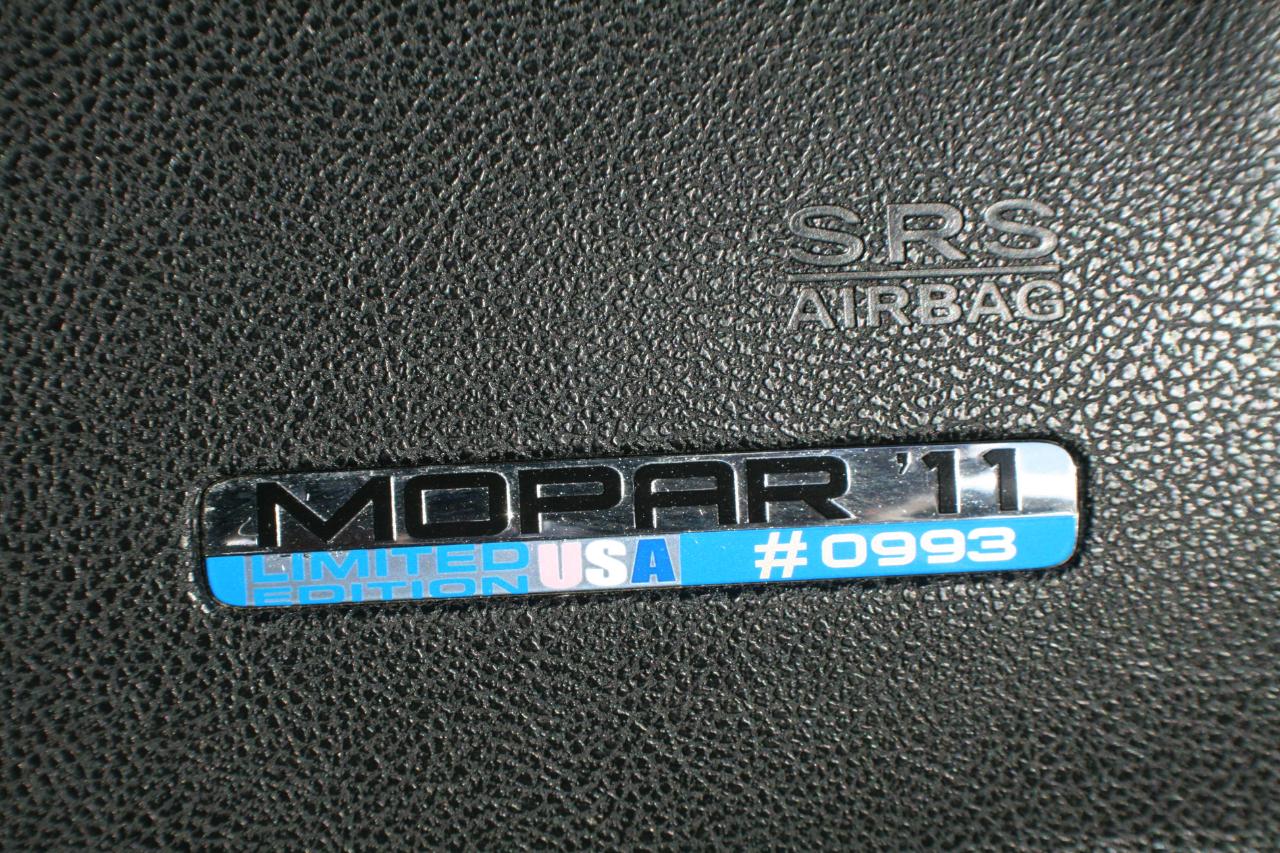 Dodge Charger  2011