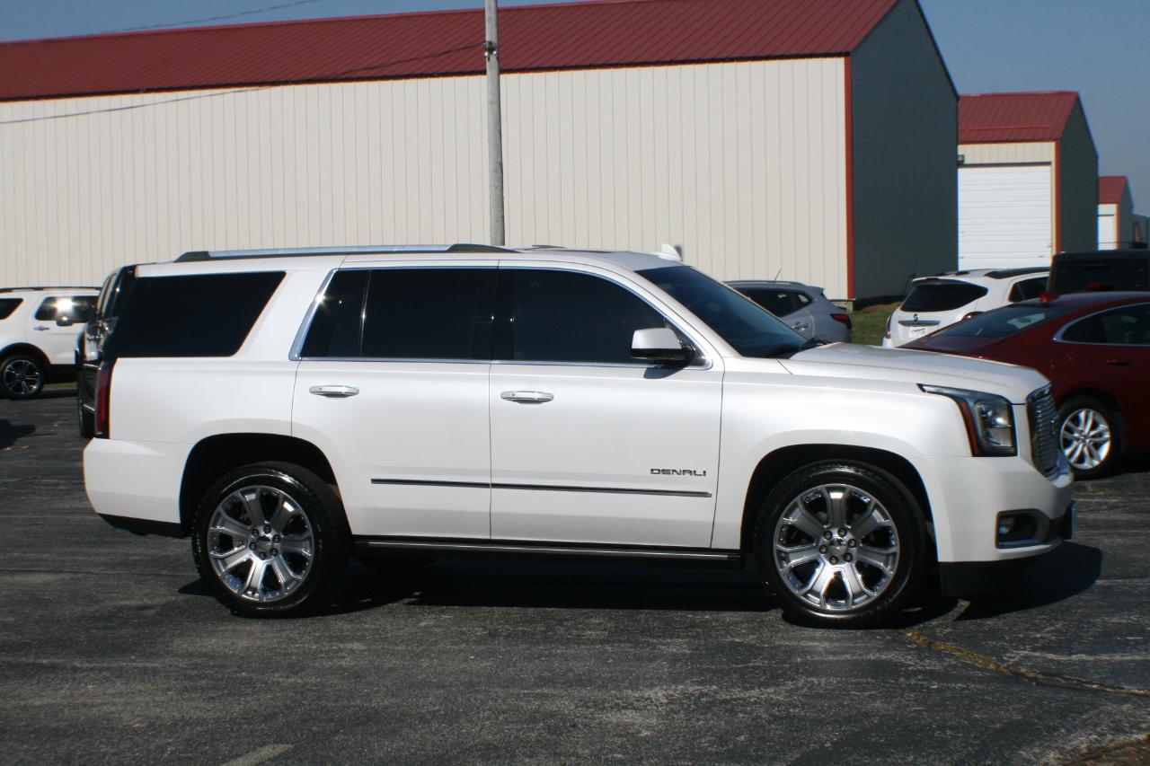 GMC Yukon Denali 4WD 2017