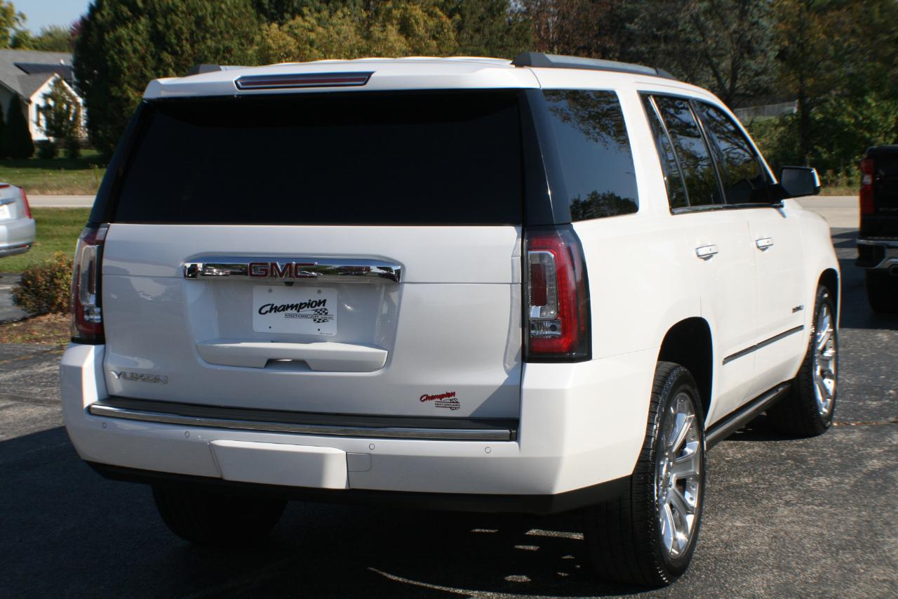 GMC Yukon Denali 4WD 2017