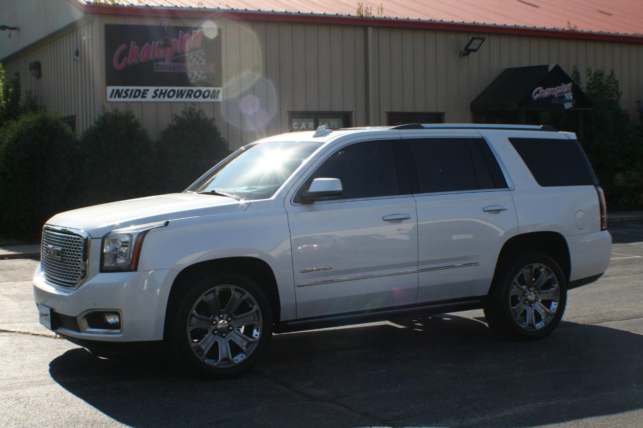 GMC Yukon Denali 4WD 2017