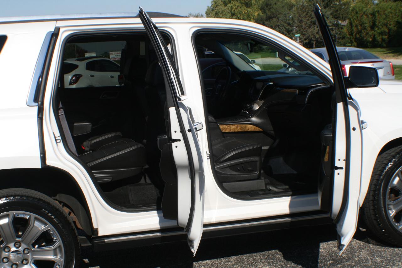 GMC Yukon Denali 4WD 2017